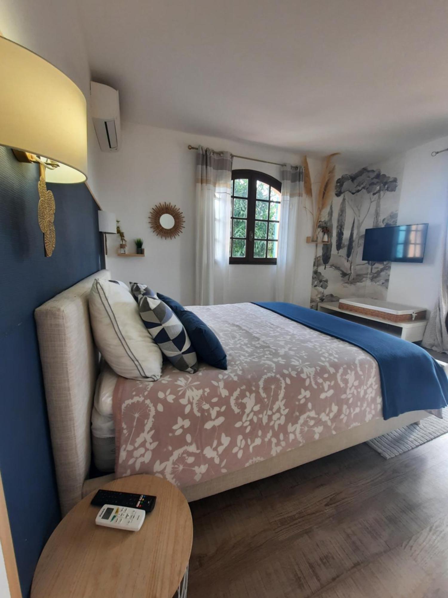Villa Domaine Des Pins Saint-Esteve (Pyrenees-Orientales)
